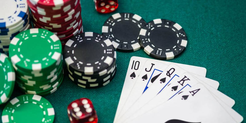Những ưu điểm nổi bật khi trải nghiệm V8 game bài hiện nay